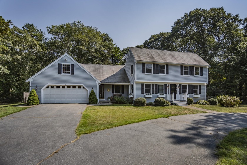 This house has a wonderful layout with spacious rooms and great - Beach Home for sale in Marstons Mills, Massachusetts on Beachhouse.com