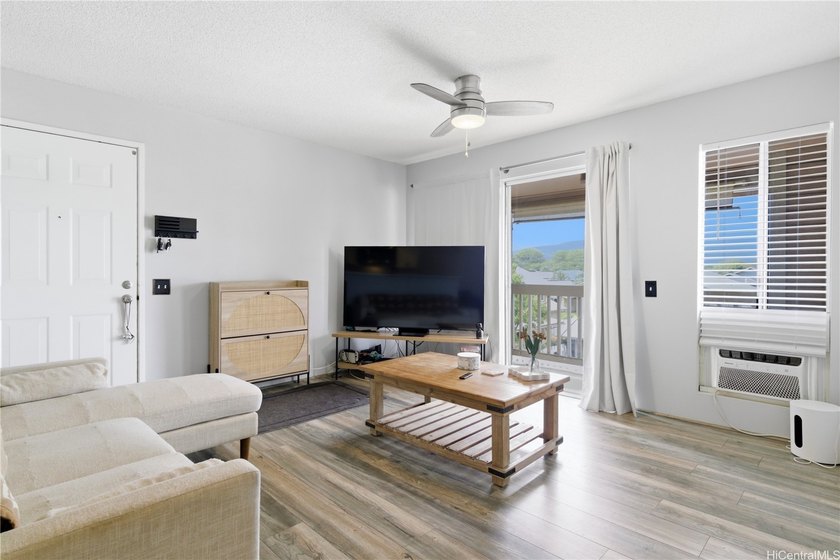 Lovely well kept 2 bedroom/ 1.5 bath unit with full size - Beach Condo for sale in Ewa Beach, Hawaii on Beachhouse.com