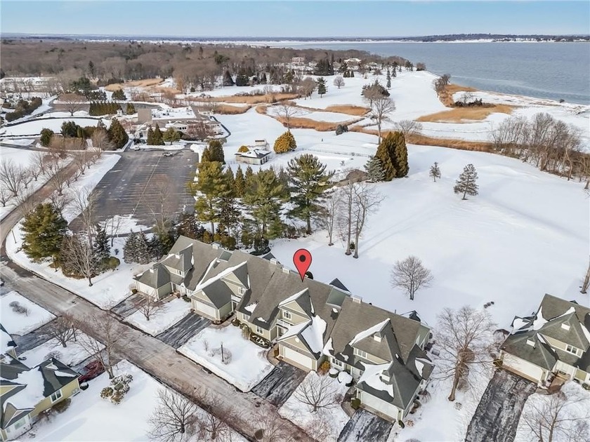 Open House Canceled Sunday 2/22-Offer Accepted. Welcome to 60 - Beach Condo for sale in North Kingstown, Rhode Island on Beachhouse.com