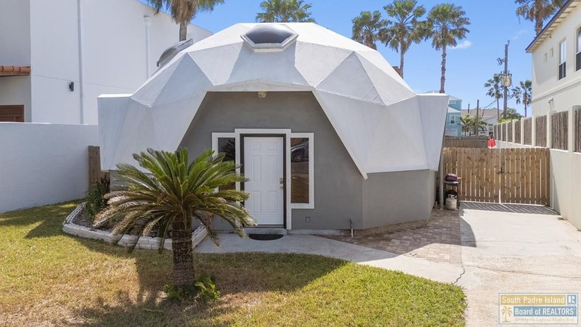 Rare opportunity to own a single-family beach home in this price - Beach Home for sale in South Padre Island, Texas on Beachhouse.com