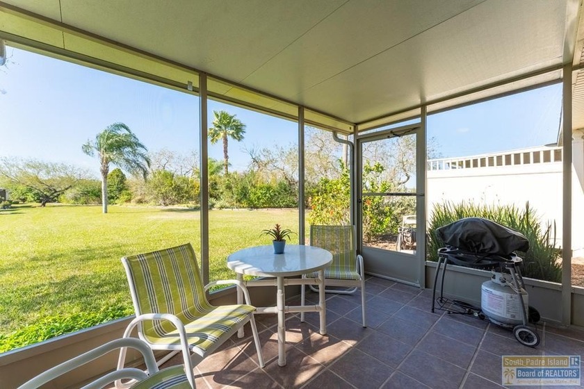 Selling furnished, this is one of the few 3-bedroom townhomes - Beach Townhome/Townhouse for sale in Laguna Vista, Texas on Beachhouse.com