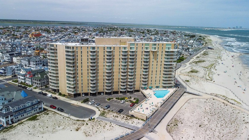 Rarely available lower-level 2-bedroom, 2-bath corner residence - Beach Condo for sale in Ocean City, New Jersey on Beachhouse.com
