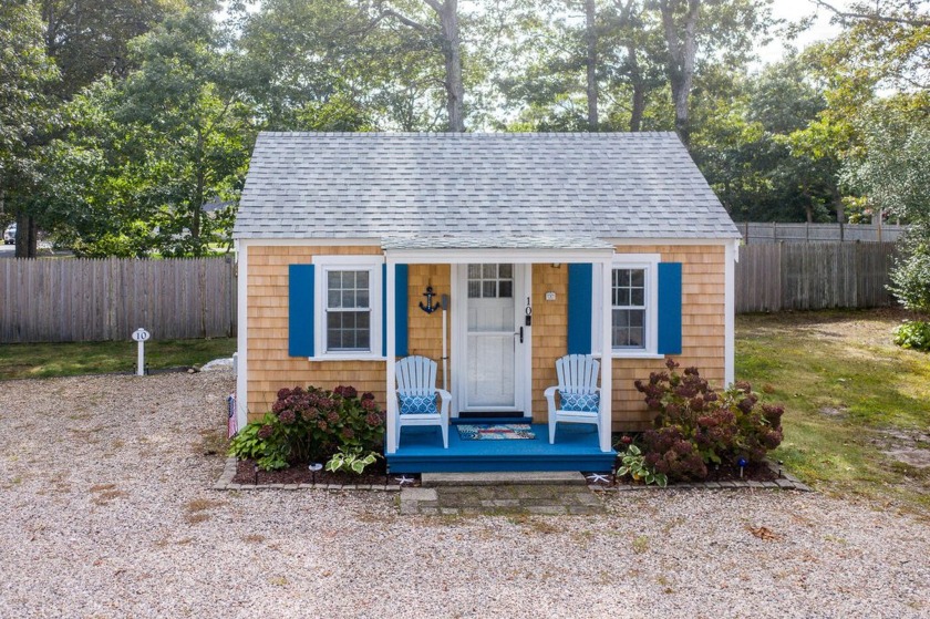 You will absolutely love this adorable renovated cottage in - Beach Condo for sale in South Yarmouth, Massachusetts on Beachhouse.com