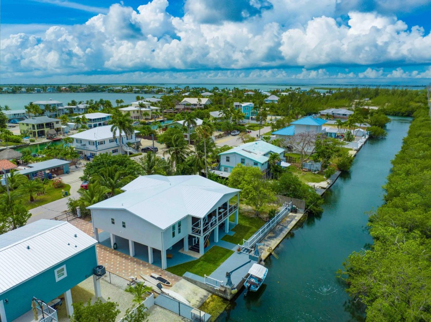 Stunning Canal Front living with enviable boating in desirable - Beach Home for sale in Sugarloaf Key, Florida on Beachhouse.com