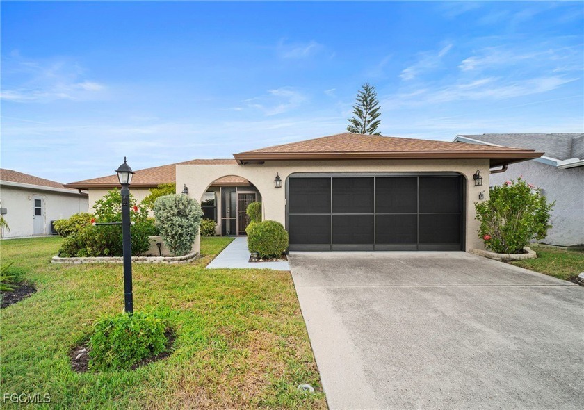 Beautiful TURNKEY FURNISHED 2 BR 2 BA home w Screened 2 Car - Beach Home for sale in Fort Myers, Florida on Beachhouse.com