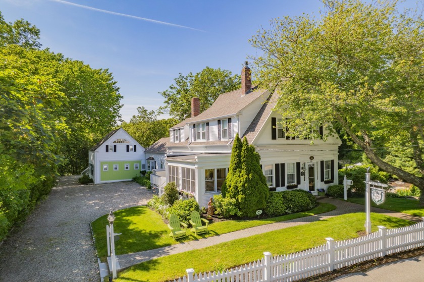 Currently being operated as a Bed and Breakfast, this charming - Beach Home for sale in Centerville, Massachusetts on Beachhouse.com