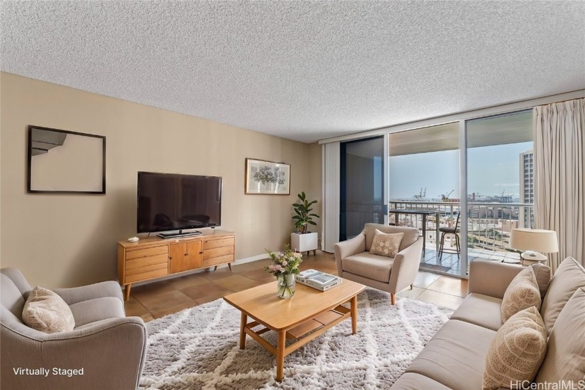 Price Reduction! Come downtown and live a luxury lifestyle at - Beach Condo for sale in Honolulu, Hawaii on Beachhouse.com