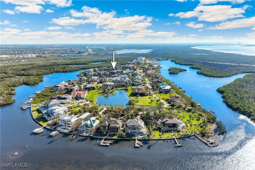 Experience the ultimate in luxury living in this stunning - Beach Townhome/Townhouse for sale in Fort Myers, Florida on Beachhouse.com