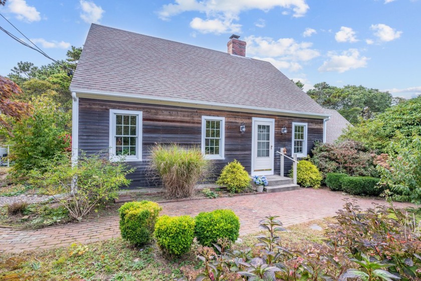 Charming Cape on the outside, delightfully different floor plan - Beach Home for sale in South Chatham, Massachusetts on Beachhouse.com