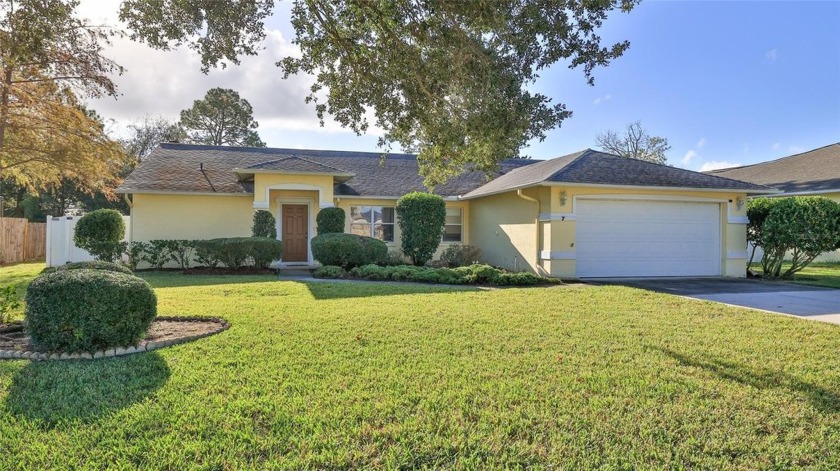 Welcome to this stunning block-built pool home in the desirable - Beach Home for sale in Palm Coast, Florida on Beachhouse.com