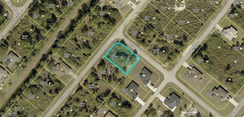 Excellent corner lot in an area with new construction homes - Beach Lot for sale in Lehigh Acres, Florida on Beachhouse.com