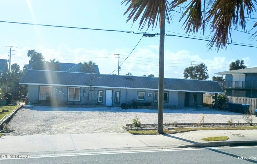 ESTATE SALE.....Rare grandfathered quadruplex located in the - Beach Townhome/Townhouse for sale in Port Orange, Florida on Beachhouse.com