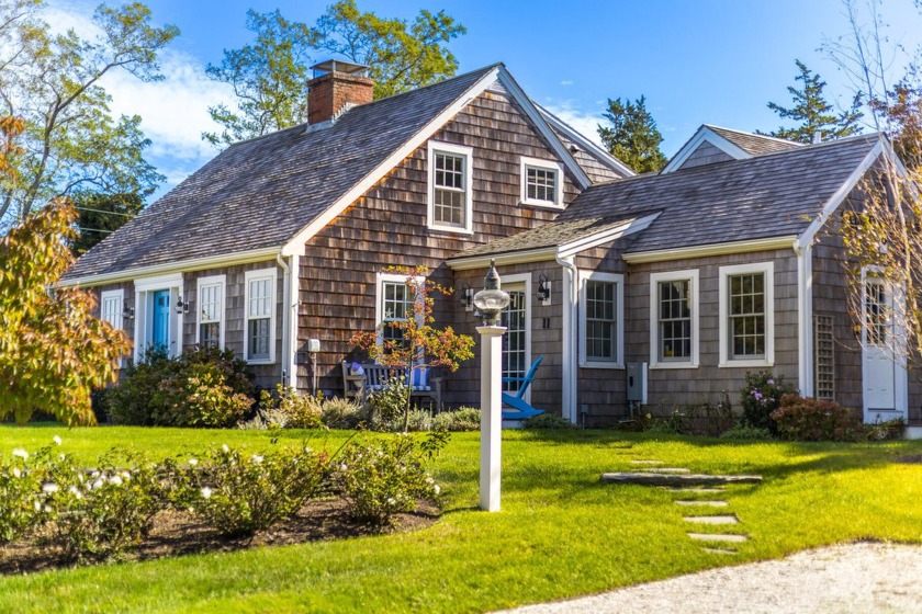 Welcome to Bayberry Knoll, where sunshine fills this - Beach Home for sale in Orleans, Massachusetts on Beachhouse.com