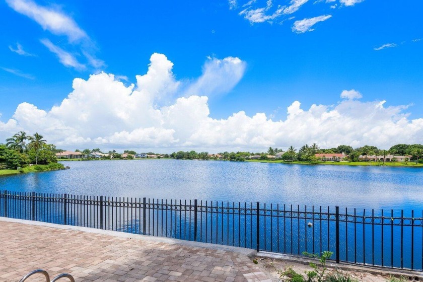 Price adjustment! Amazing! Majestic, elegant and light-filled - Beach Home for sale in Boca Raton, Florida on Beachhouse.com