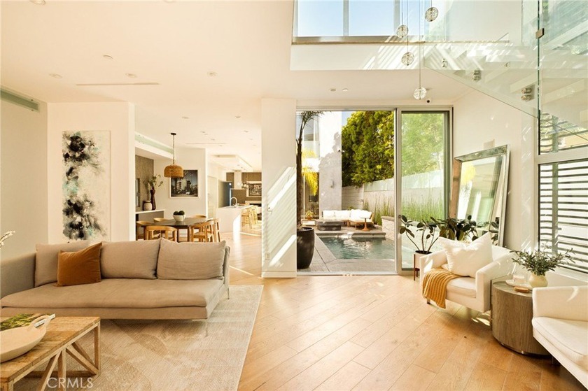 Experience the beauty of Venice Beach living at 936 Milwood -- a - Beach Home for sale in Venice, California on Beachhouse.com