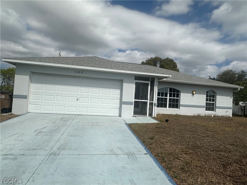 A Great Value in Desirable SW Cape Coral. This 3 Bedroom and 2 - Beach Home for sale in Cape Coral, Florida on Beachhouse.com