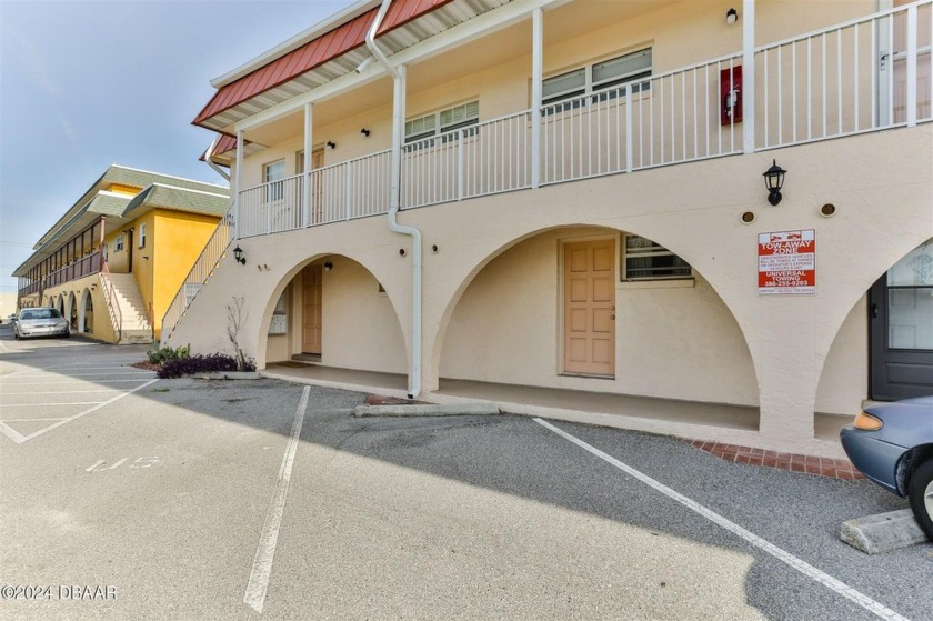 Come enjoy the beach lifestyle in this 2 bedroom 1 bath fully - Beach Condo for sale in Ormond Beach, Florida on Beachhouse.com