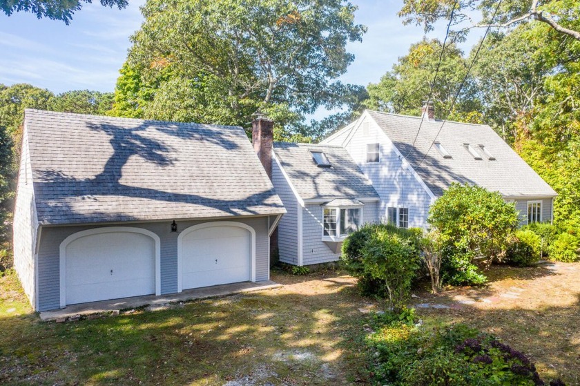 Wonderful Cape Cod Style home in beautiful Tahanto, a beach and - Beach Home for sale in Pocasset, Massachusetts on Beachhouse.com