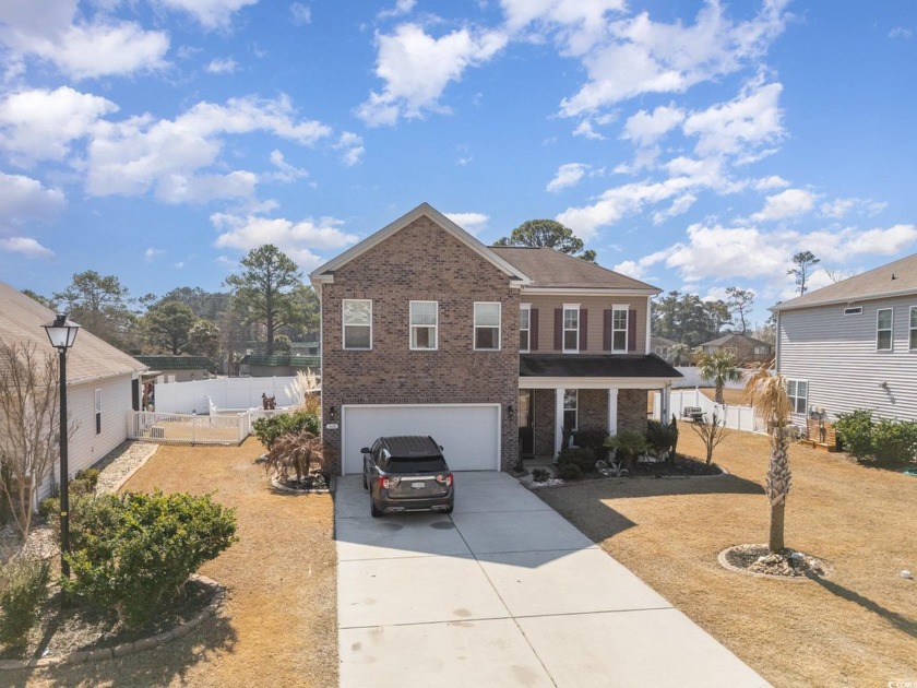 GOLF CART TO THE BEACH! This beautiful 4 bedroom, 2.5  bath home - Beach Home for sale in Surfside Beach, South Carolina on Beachhouse.com