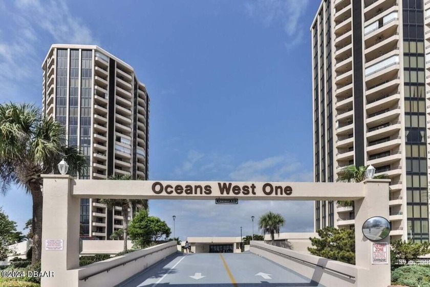 PRICED TO SELL! BRING ALL OFFERS!  IMMEDIATE OCCUPANCY AVAILABLE - Beach Condo for sale in Daytona Beach Shores, Florida on Beachhouse.com