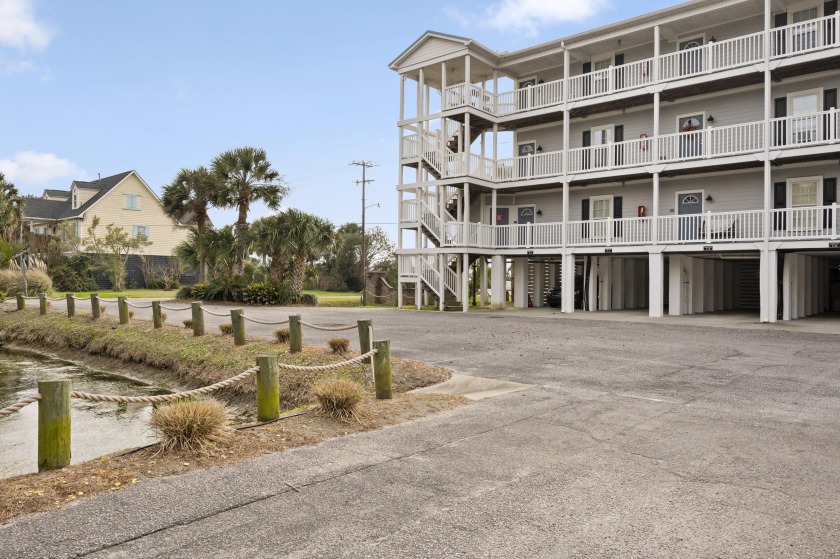 Fabulous, fully furnished condo located less than one mile from - Beach Home for sale in Charleston, South Carolina on Beachhouse.com