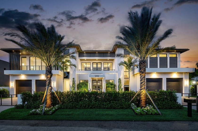 Walk to the beach from this stunning, new construction, British - Beach Home for sale in Boca Raton, Florida on Beachhouse.com