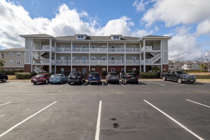 This well-maintained 2-bedroom, 2-bath condo offers a - Beach Condo for sale in Myrtle Beach, South Carolina on Beachhouse.com