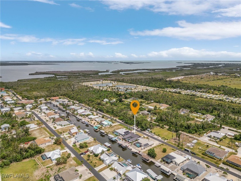 NO FLOODING from Hurricane! ABSOLUTE PERFECTION - remodeled by a - Beach Home for sale in St. James City, Florida on Beachhouse.com