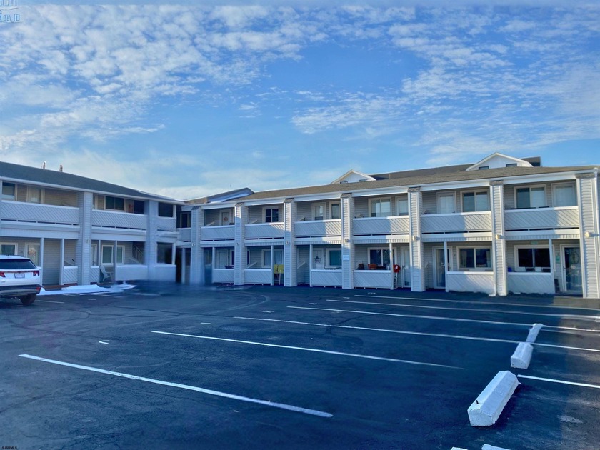 9201 Atlantic Ave, Unit 6 offers an easy, stylish way to enjoy - Beach Condo for sale in Margate, New Jersey on Beachhouse.com