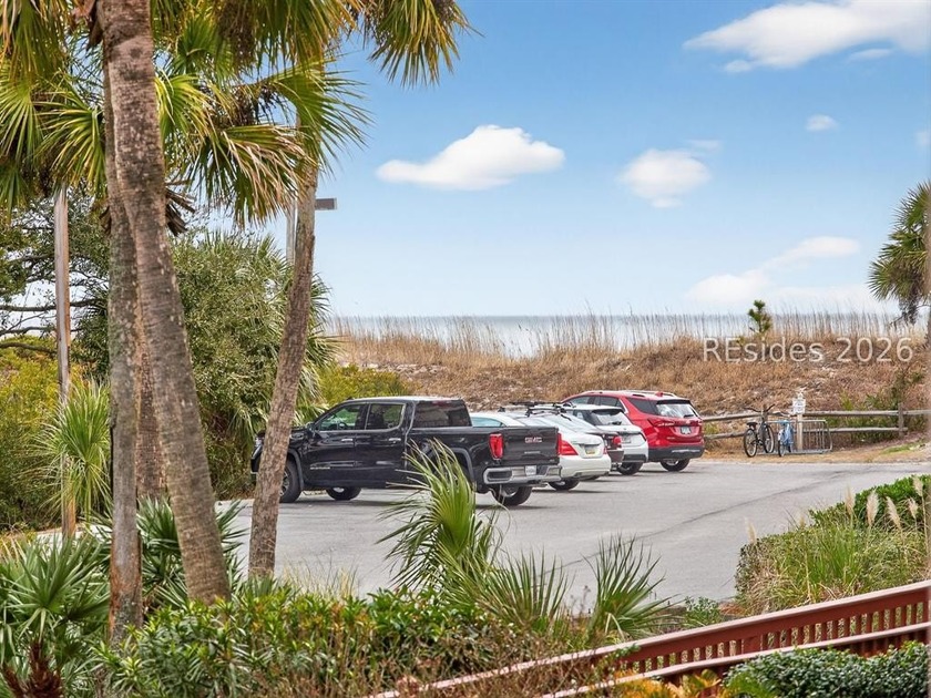 Great opportunity on first floor villa at the beach! Neutral - Beach Condo for sale in Hilton Head Island, South Carolina on Beachhouse.com