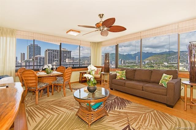 Beautiful unit with scenic mountain/city views at the Waikiki - Beach Condo for sale in Honolulu, Hawaii on Beachhouse.com