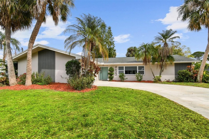 Under contract-accepting backup offers. UNDER CONTRACT, BUT - Beach Home for sale in Tampa, Florida on Beachhouse.com