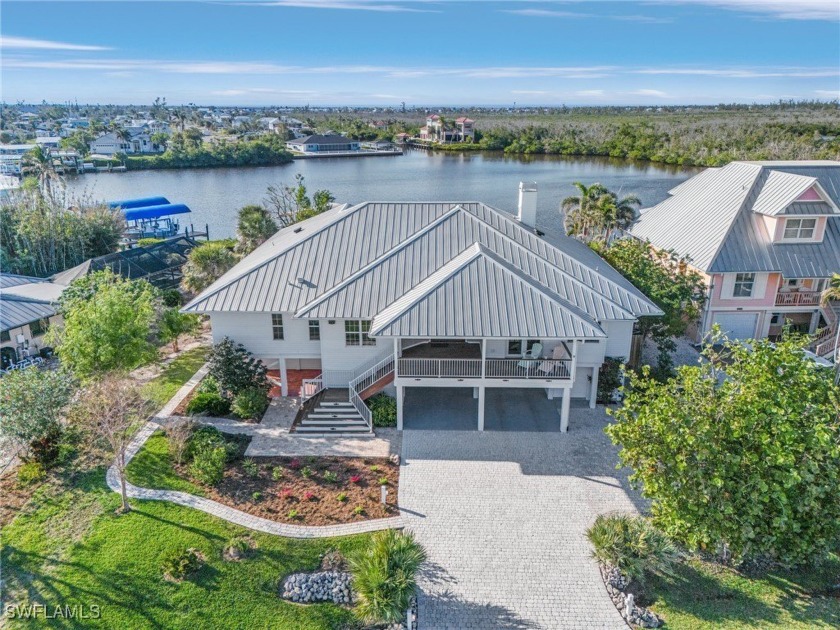 This home has it all.  It sits on a gorgeous interior bay with - Beach Home for sale in St. James City, Florida on Beachhouse.com