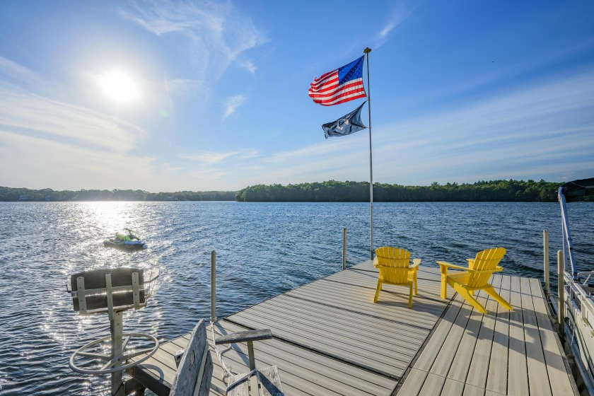 A rare waterfront opportunity on Johns Pond in Mashpee.Discover - Beach Home for sale in Mashpee, Massachusetts on Beachhouse.com