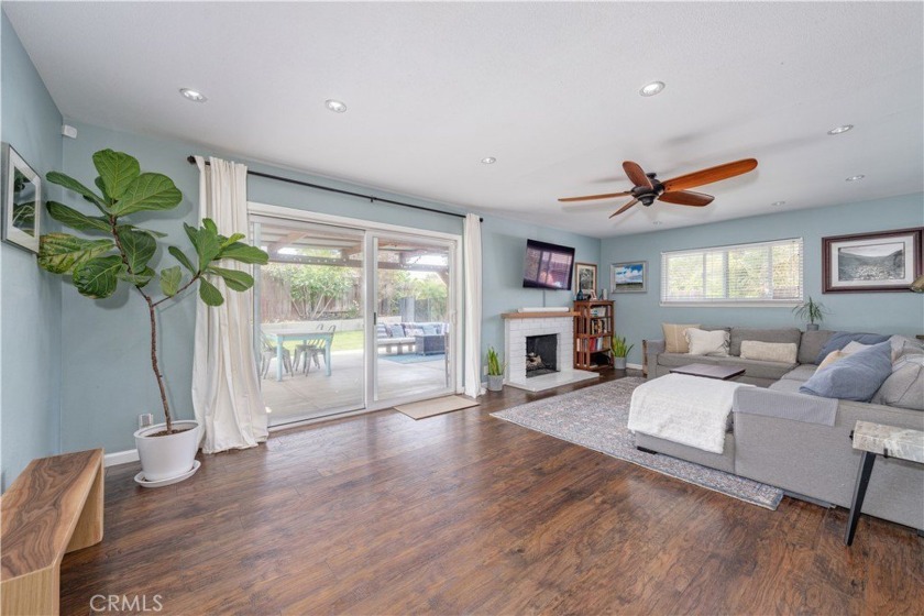 Welcome to the highly coveted Mesa Del Mar neighborhood walking - Beach Home for sale in Costa Mesa, California on Beachhouse.com
