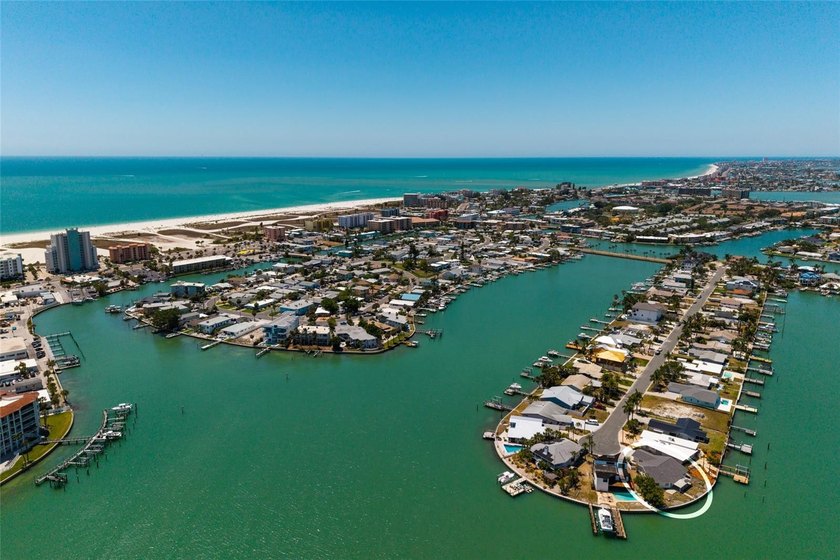 Terrific open water views from this prime cul-de-sac lot - Beach Home for sale in Treasure Island, Florida on Beachhouse.com