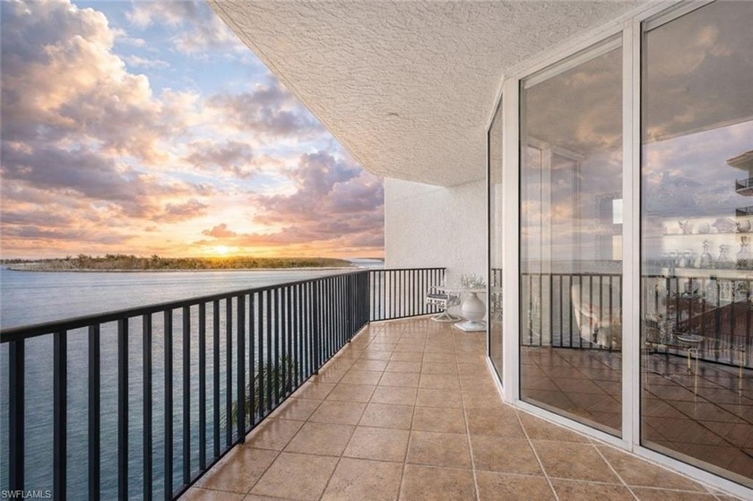 Luxury Waterfront Condo with Private Cabana at Twin Dolphins - Beach Condo for sale in Naples, Florida on Beachhouse.com