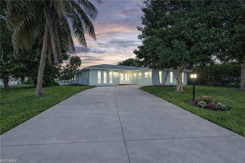NEVER FLOODED! Exceptional waterfront investment opportunity - Beach Home for sale in Naples, Florida on Beachhouse.com