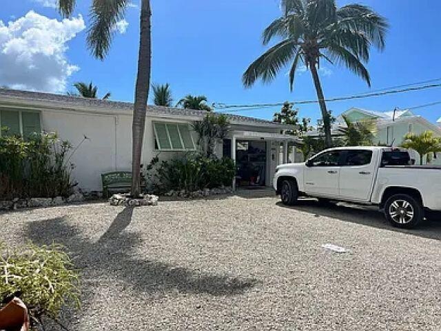 This 1576 square foot single family home has 3 bedrooms and 2.0 - Beach Home for sale in Little Torch Key, Florida on Beachhouse.com