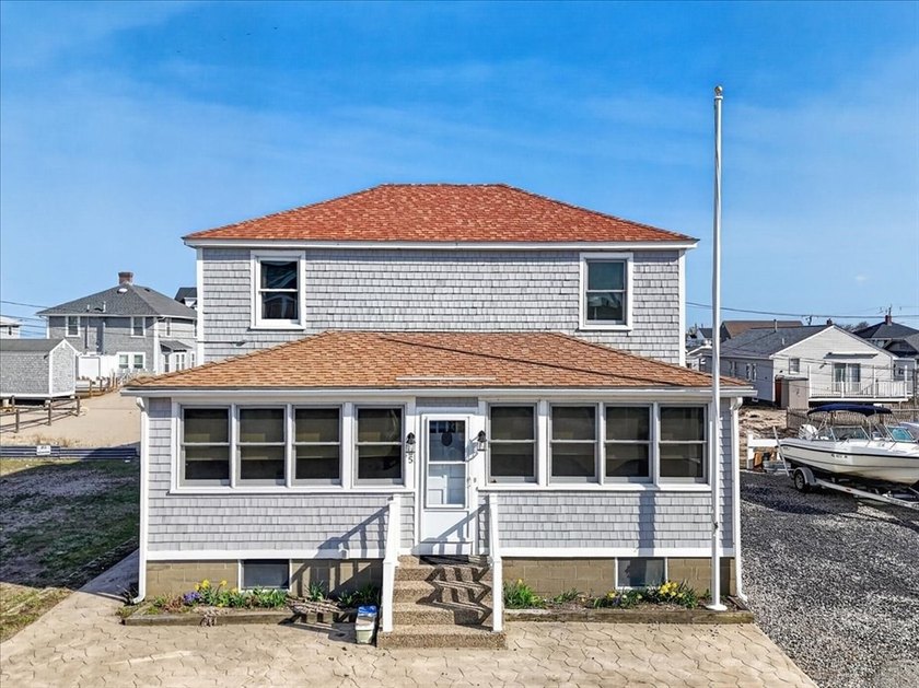 **Offer Deadline 4/27 by 5:00PM** Near Sunrise Beach, this - Beach Home for sale in Marshfield, Massachusetts on Beachhouse.com
