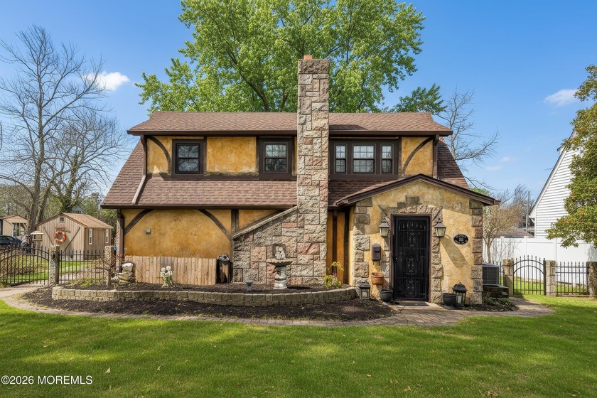 This 1940's Colonial styled home offers a unique and one of a - Beach Home for sale in Brick, New Jersey on Beachhouse.com