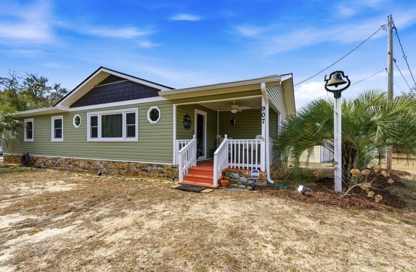 3 Bedroom, 2.5 Bath Home That Truly Checks All The Boxes! - Beach Home for sale in North Myrtle Beach, South Carolina on Beachhouse.com