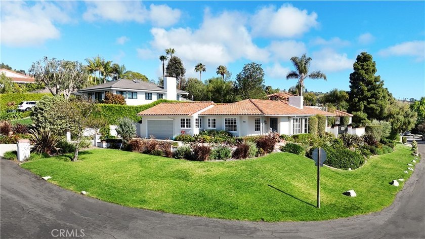 A True Palos Verdes Unicorn in the heart of Lower Lunada Bay - Beach Home for sale in Palos Verdes Estates, California on Beachhouse.com