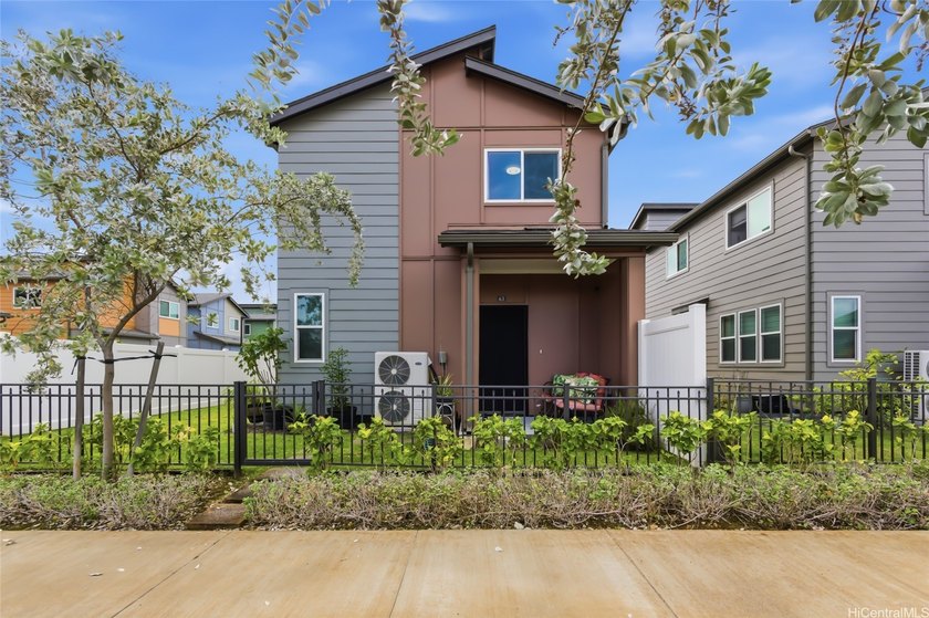 Impeccably maintained four bedroom home! Built in 2022 in the - Beach Home for sale in Ewa Beach, Hawaii on Beachhouse.com