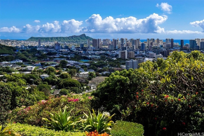 Discover an exceptional private sanctuary, nestled along Makiki - Beach Home for sale in Honolulu, Hawaii on Beachhouse.com