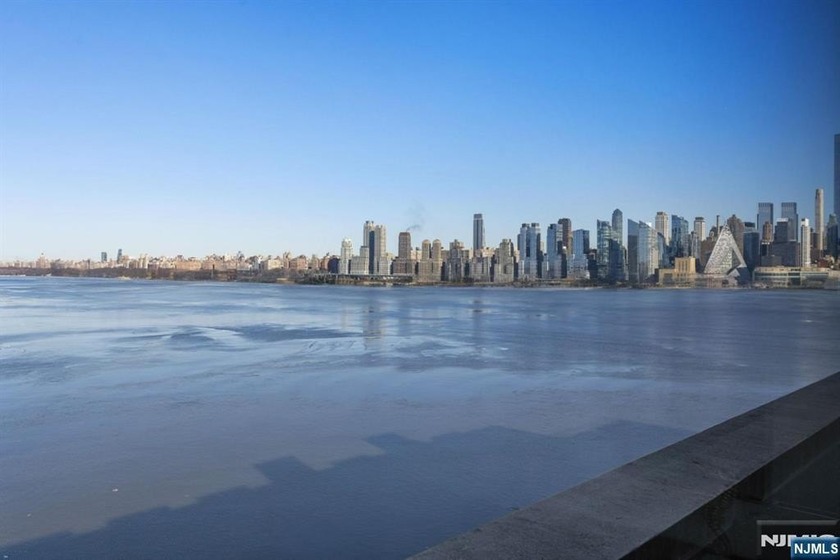 Welcome to Port Imperial! Perched on the Hudson River, this - Beach Home for sale in Weehawken, New Jersey on Beachhouse.com