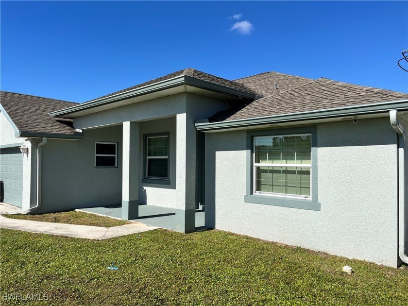 Spacious 5-Bedroom Home with Apartment-Style Living in Lehigh - Beach Home for sale in Lehigh Acres, Florida on Beachhouse.com