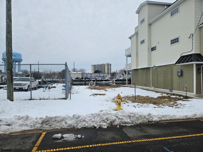 Exceptional bay front land available in Atlantic City with - Beach Lot for sale in Atlantic City, New Jersey on Beachhouse.com