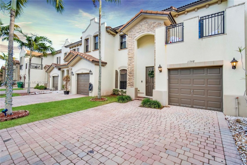 Explore endless possibilities at our newest listing! Where - Beach Townhome/Townhouse for sale in Homestead, Florida on Beachhouse.com