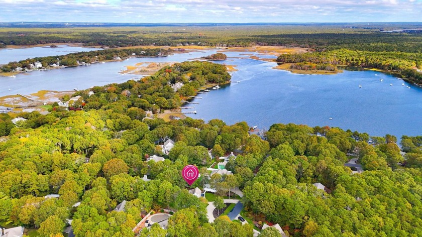 This bright and stylish contemporary stunner in New Seabury's - Beach Home for sale in Mashpee, Massachusetts on Beachhouse.com